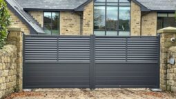 Getting an Automatic Driveway Gate for Your Home or Office