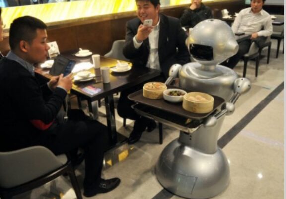 Robot Delivery Food In Restaurant, Specs