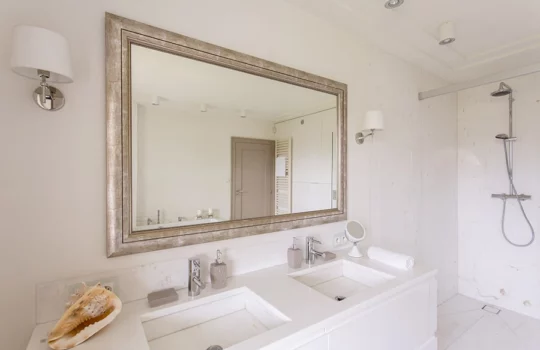 Transform Your Bathroom with Mirrors