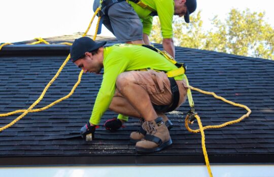 How Can You Determine the Right Time to Replace Your Roof?