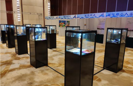 Jewelry display case main material introduction