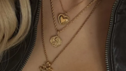Dual Meaning of Double-Crossed Necklaces