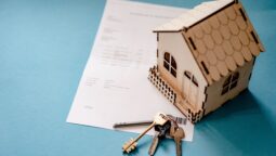 How To Deal With Insurance Adjusters After An Accident